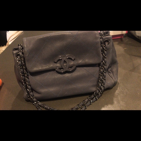 CHANEL Handbags - Chanel Shoulder Bag Crossbody